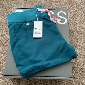 *NWT* Figs Zamora Jogger Scrubs in Caribbean Blue